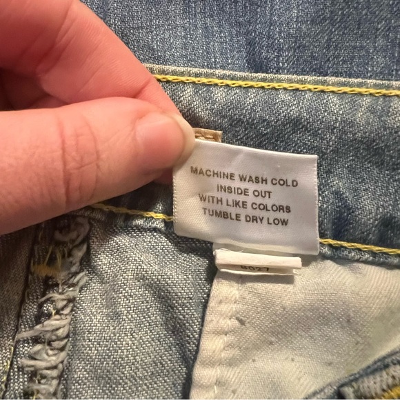 NWT Blue Asphalt Low Rise Relaxed Fit Jean Light/Medium Wash Y2K - Picture 4 of 7